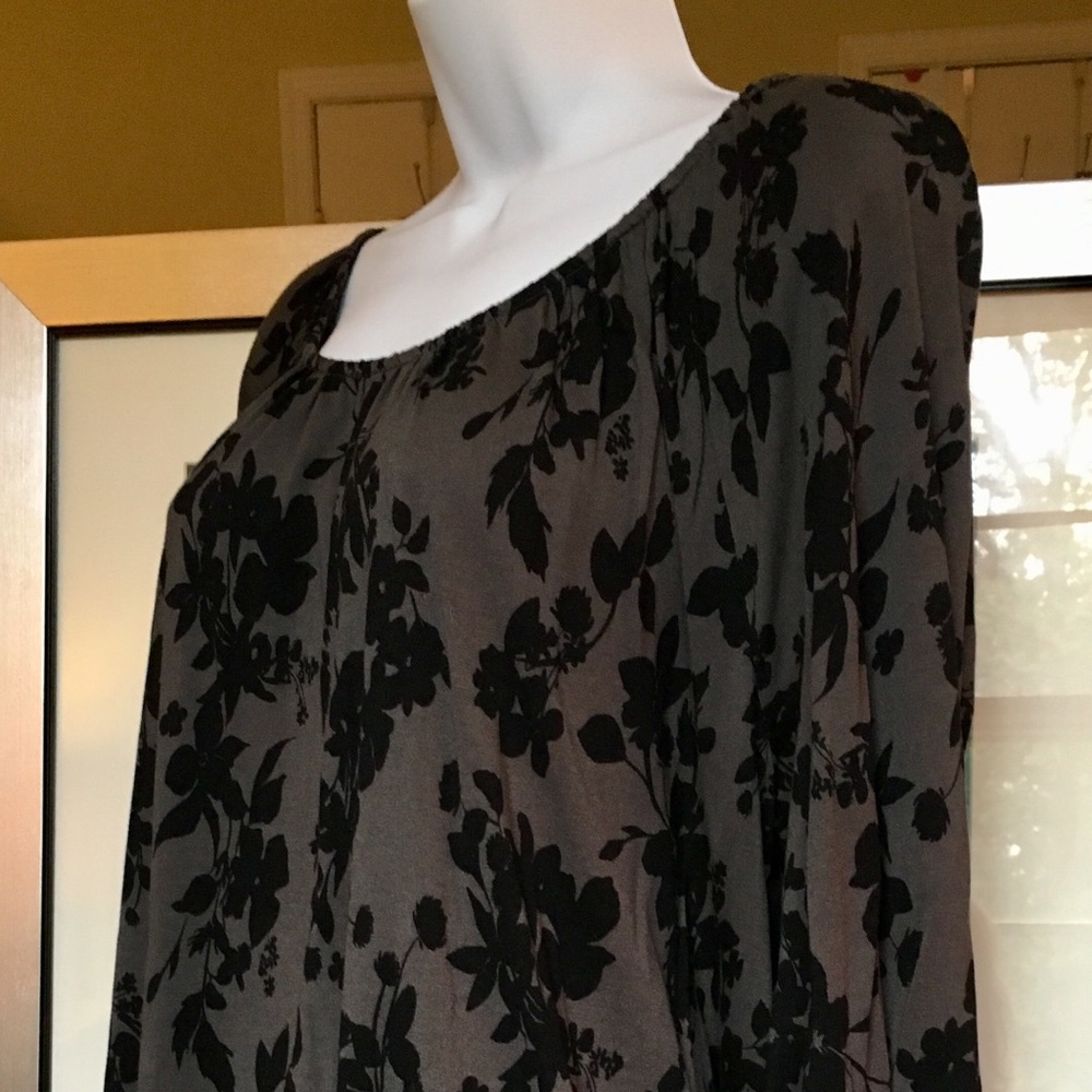 DONATING SOON Old Navy tunic blouse